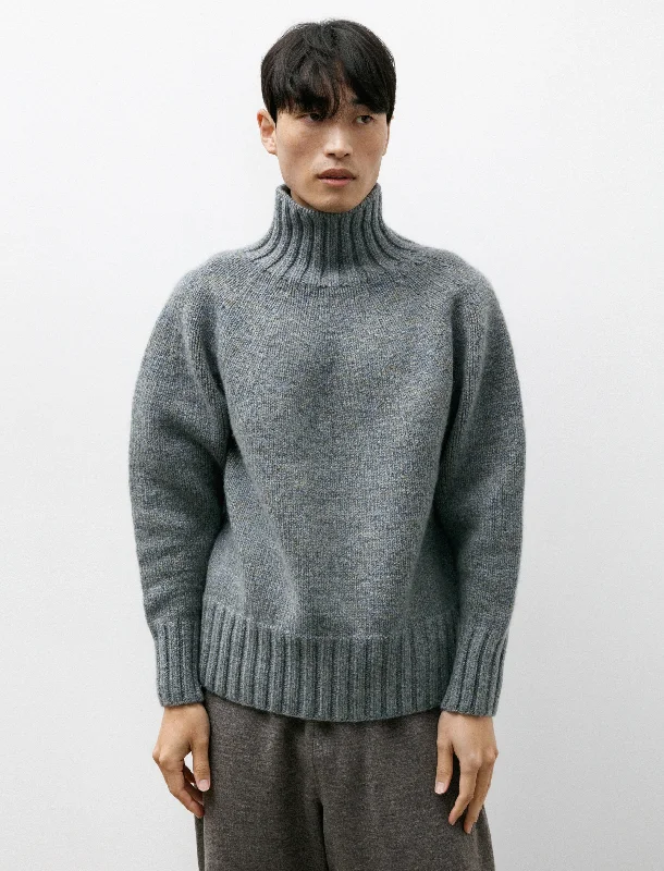 Yoke Top Turtleneck Sweater Fade Blue